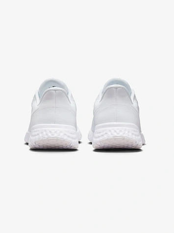 Nike Кроссовки мужские REVOLUTION 5